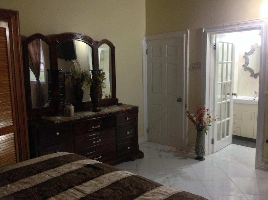 Cazwin Villas มอนเทโกเบย์ ภายนอก รูปภาพ
