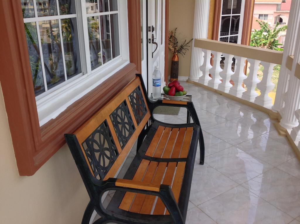 Cazwin Villas มอนเทโกเบย์ ภายนอก รูปภาพ