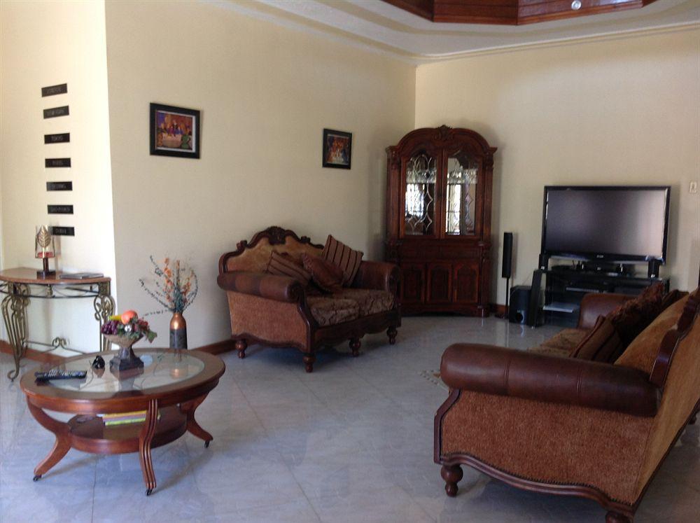 Cazwin Villas มอนเทโกเบย์ ภายนอก รูปภาพ