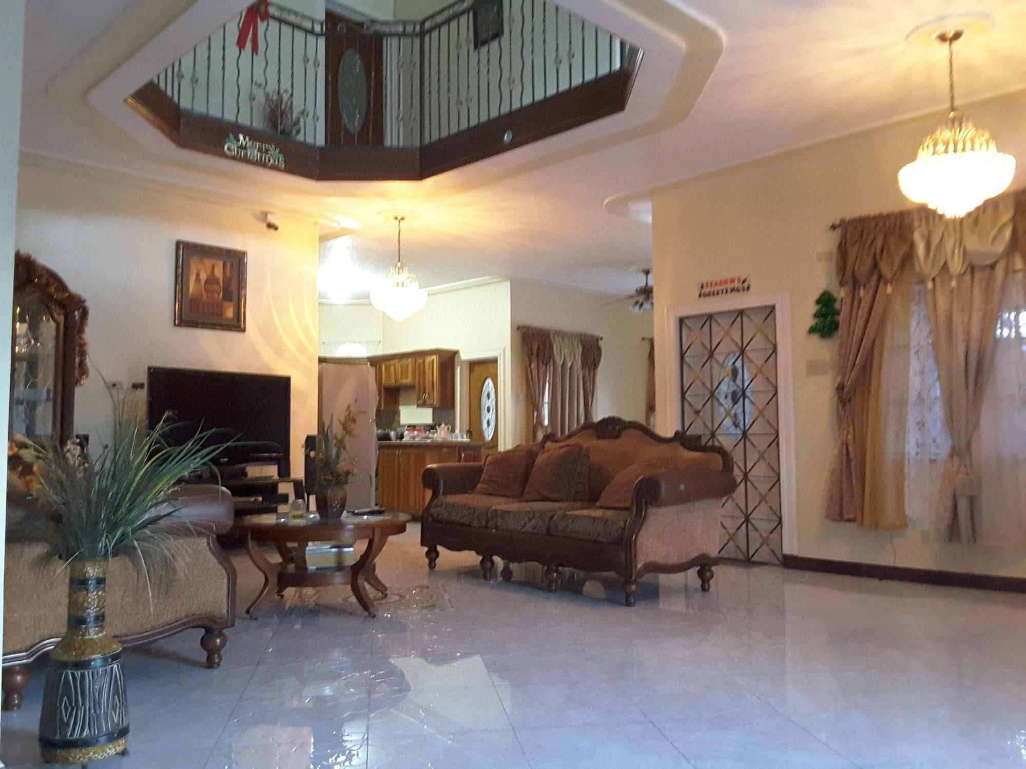 Cazwin Villas มอนเทโกเบย์ ภายนอก รูปภาพ