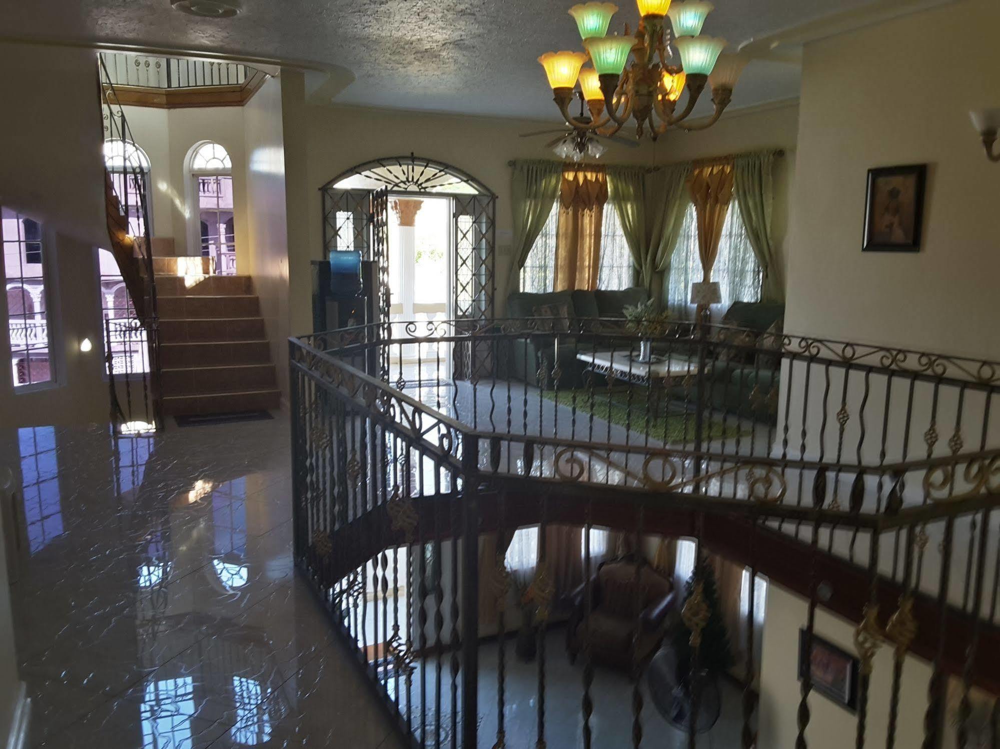 Cazwin Villas มอนเทโกเบย์ ภายนอก รูปภาพ