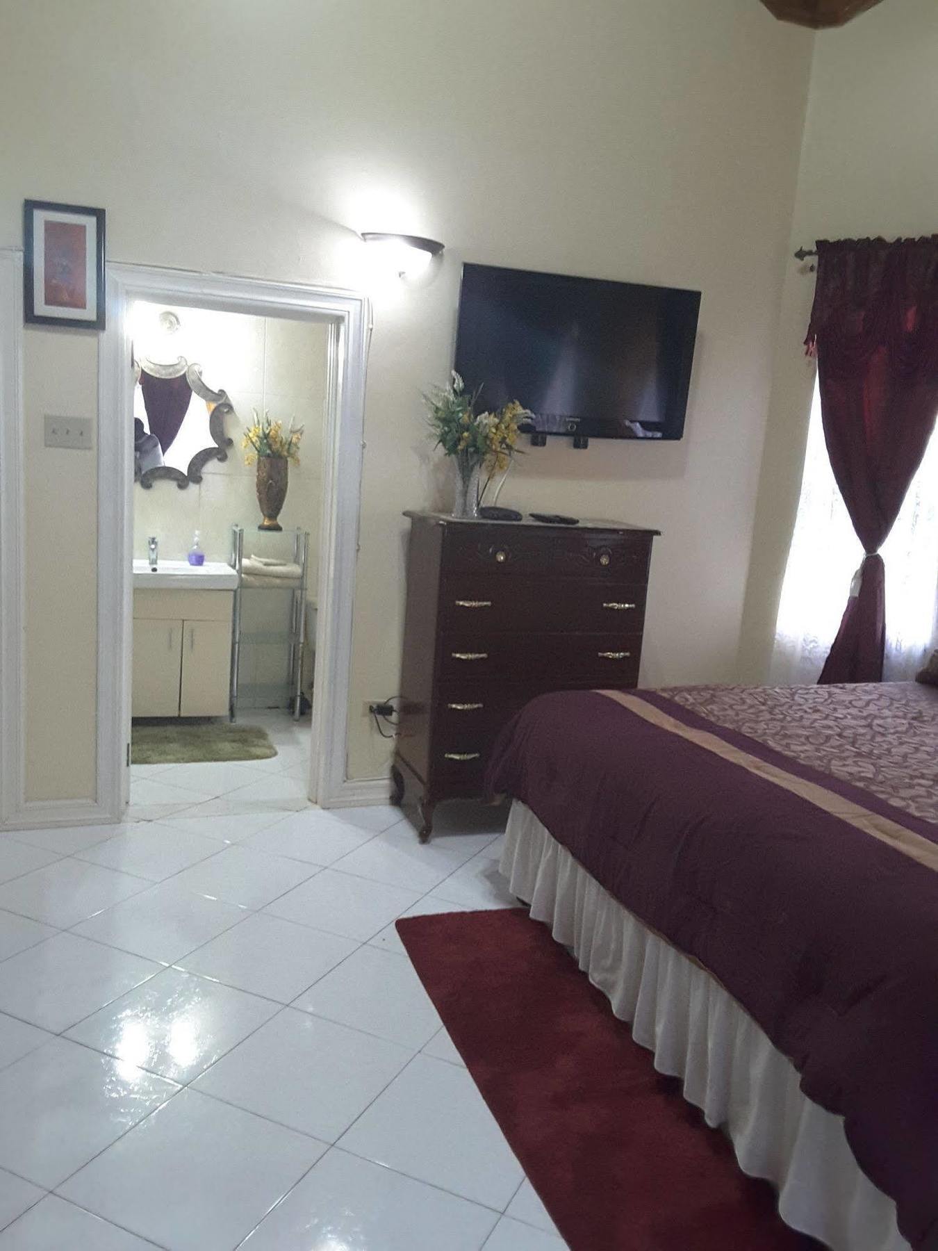 Cazwin Villas มอนเทโกเบย์ ภายนอก รูปภาพ